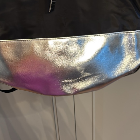 Victoria's Secret- Drawstring Bucket Backpack Bag Black & Silver/ Retired- NWT - Picture 6 of 7